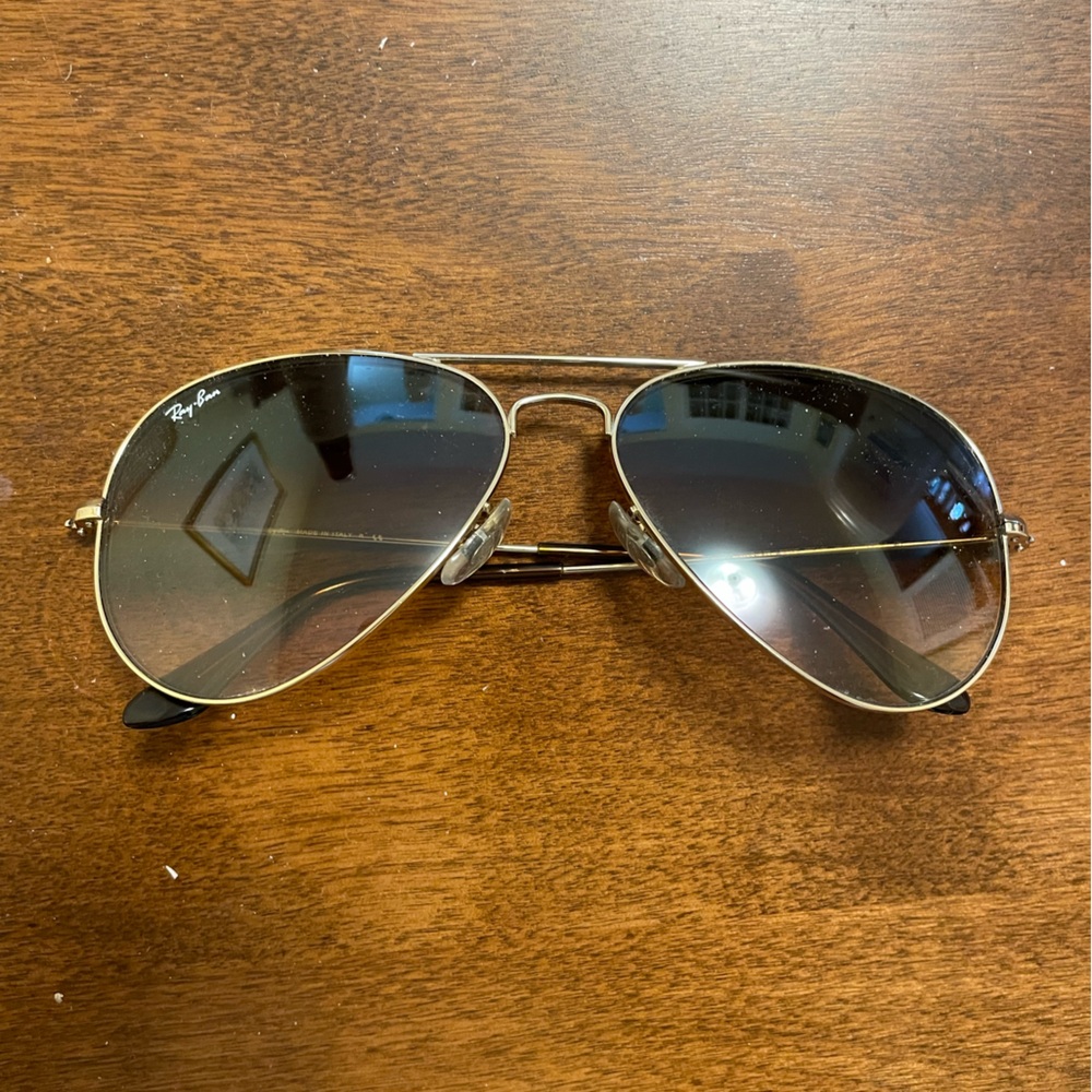 Like New Ray-Ban large aviators with case